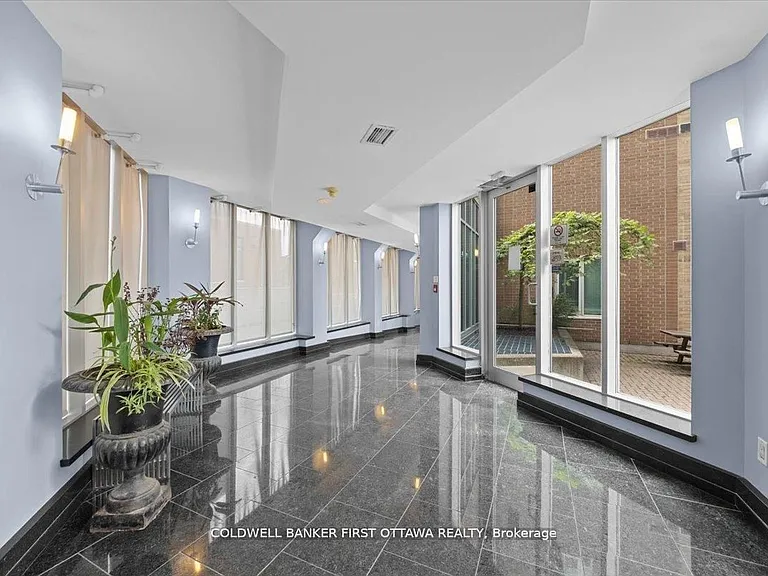 134 York St #1203 — Photo 5