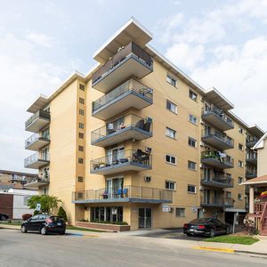 320 Circle Ave APT 102, Forest Park, IL, 60130
