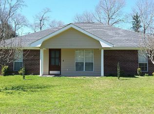 118 5th St N, Wiggins, MS 39577