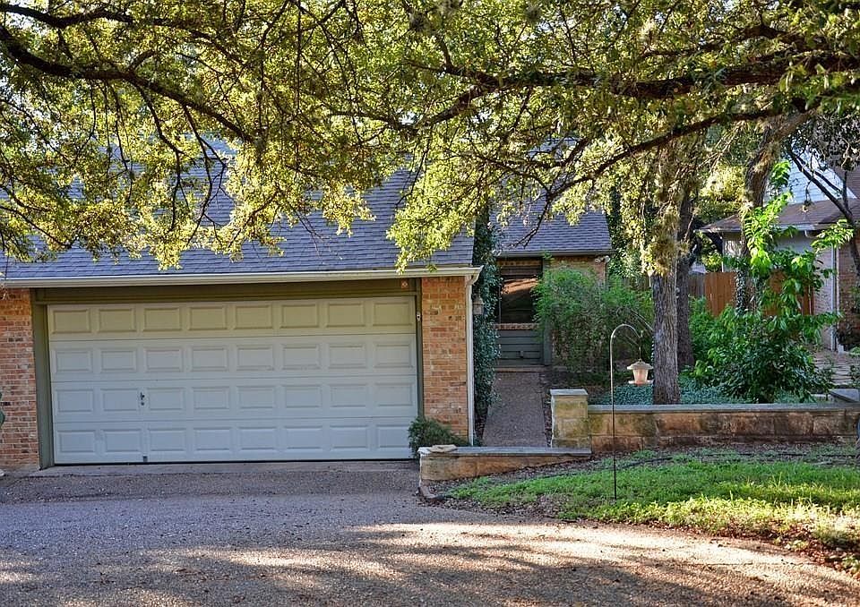 1st image of 8108 Baywood Dr #B