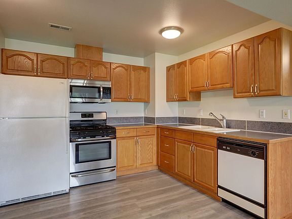 5th image of 6712 Vandermark Rd E