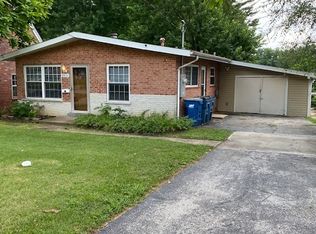 8824 Saint Louis Ave, Saint Louis, MO 63114