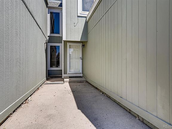 2nd image of 2915 S Lansing Way