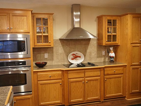 4th image of 802 E Harvest Dr