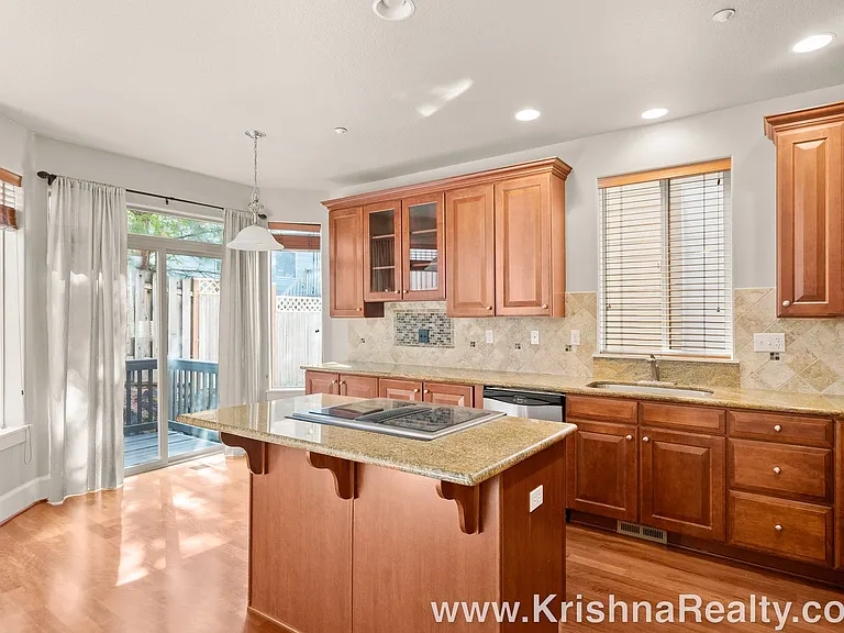 11322 NW Kimble Ct — Photo 7