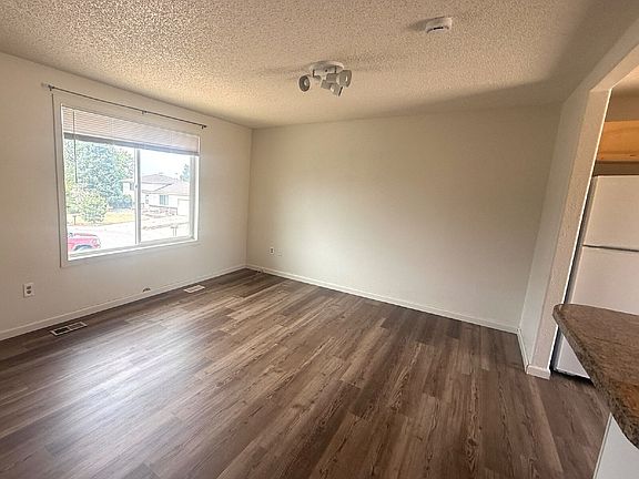 3rd image of 15731 E Amherst Pl