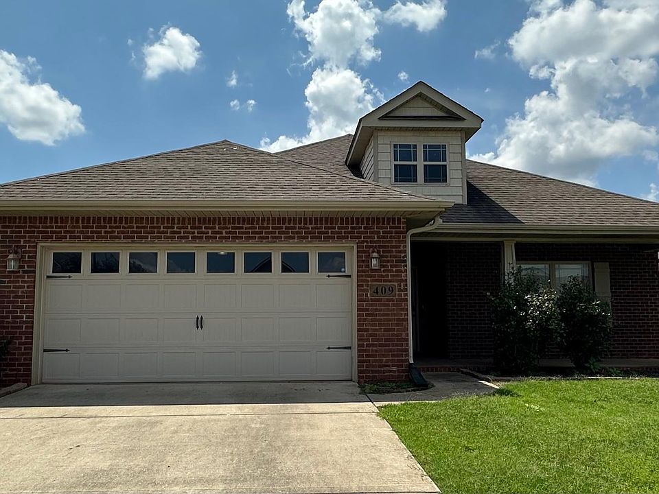 1st image of 409 E Mossyleaf Dr SW #409