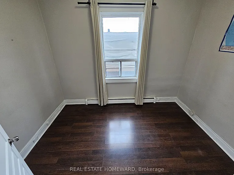 733 Pape Ave #A — Photo 14