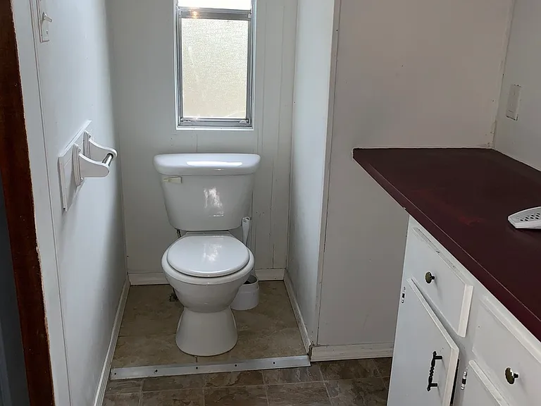 93 Whispering Pines Rd — Photo 10