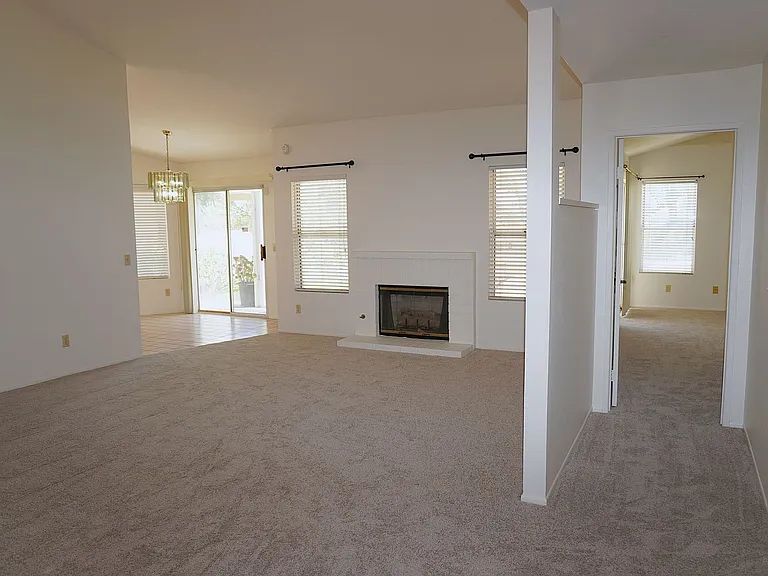 1366 Fairway Oaks Ave — Photo 13