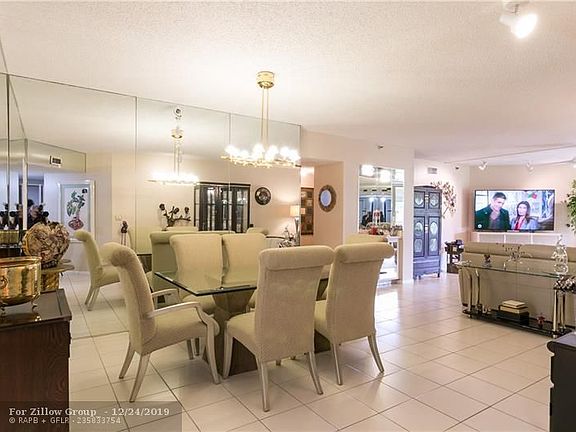 2nd image of 7300 Radice Ct APT 201
