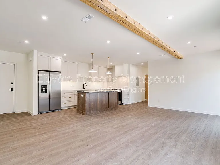 844 NW 43rd St #202 — Photo 5