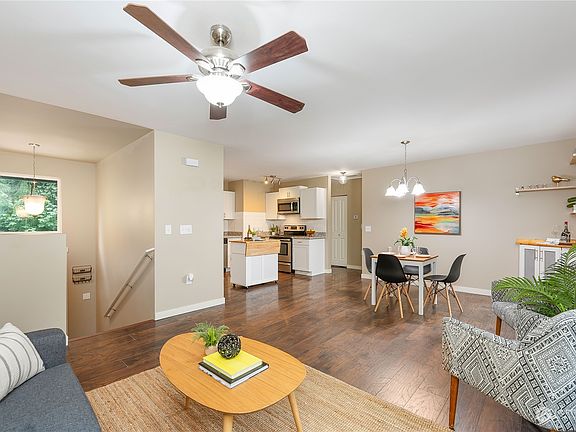 5th image of 3024 California Avenue E