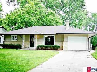 5614 Larimore Ave, Omaha, NE 68104