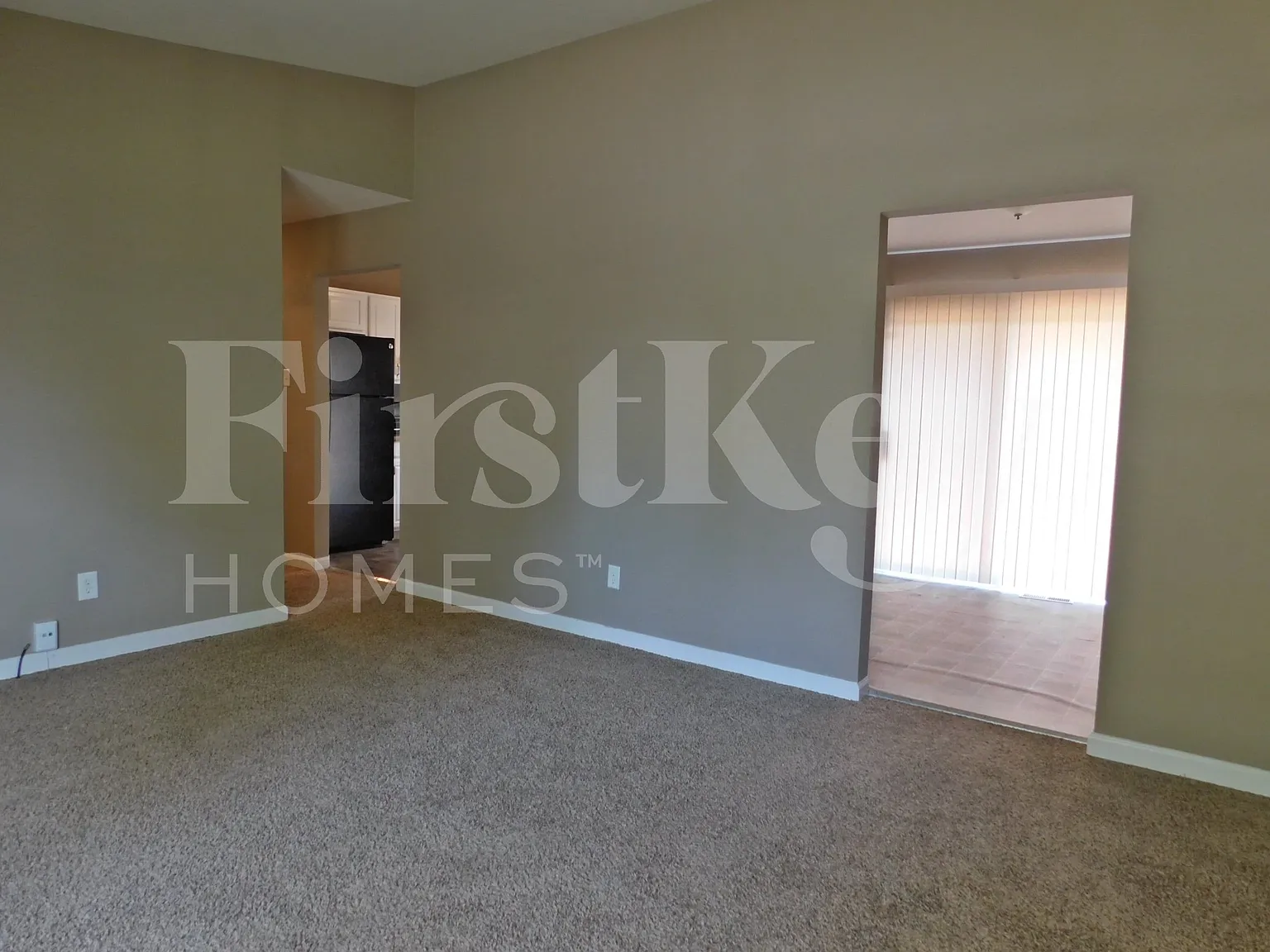 4 bed, 3.0 bath, 1089 sqft, $1,965 — Photo 4
