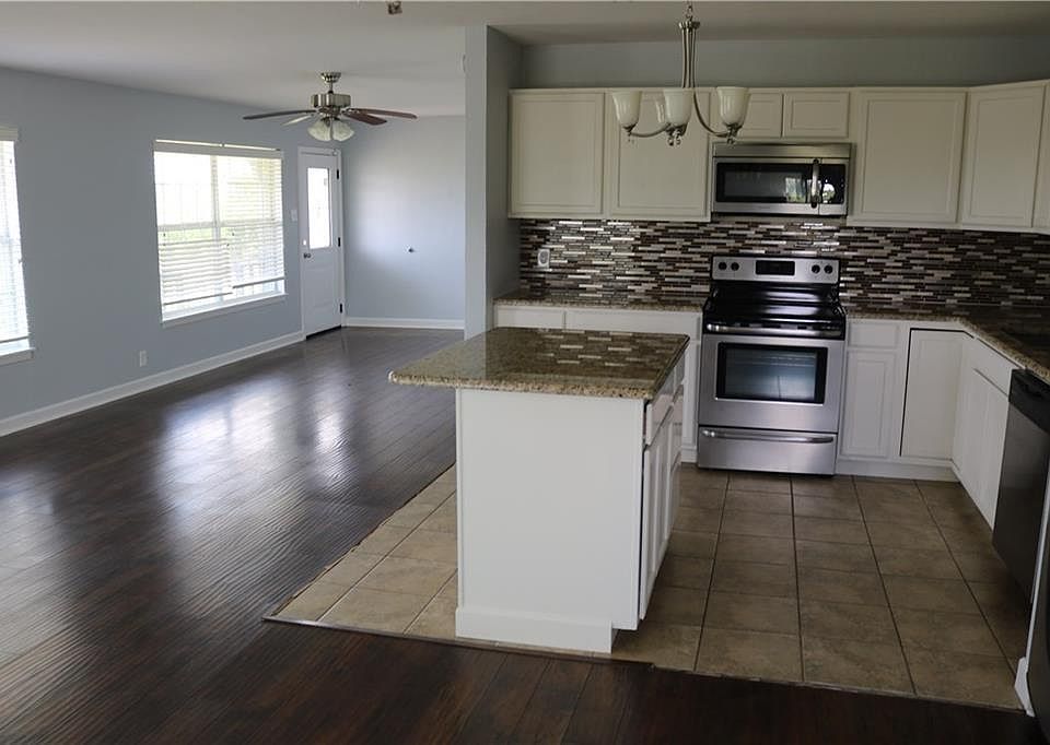 2nd image of 8918 N Fm 148