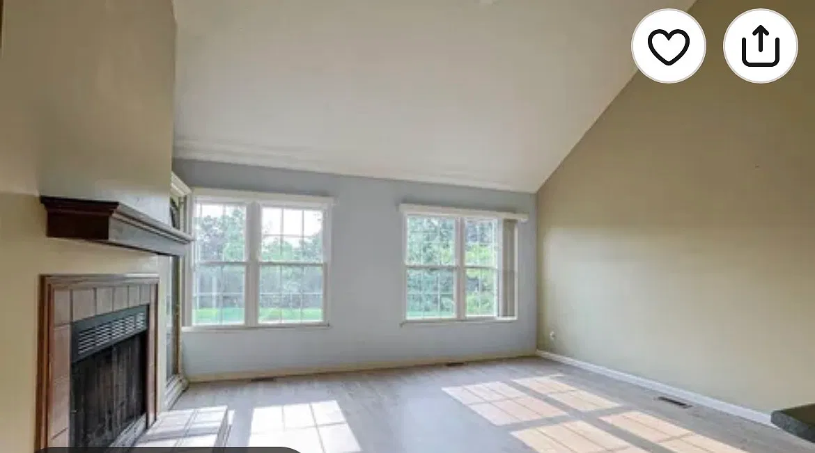 2 bed, 2.0 bath, 1649 sqft, $2,400 — Photo 2