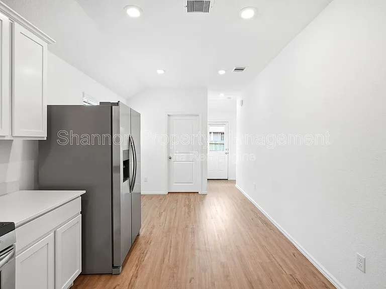 3002 Delancey Bend Way — Photo 10