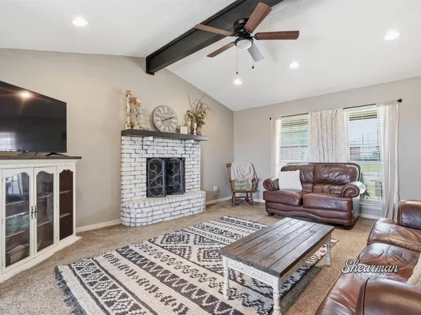 1316 Tumbleweed Trl, Henrietta, TX 76365