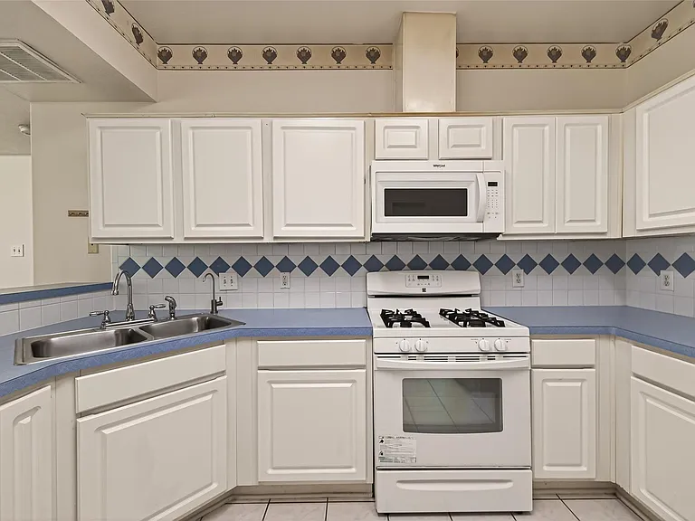 15903 Timber Chase Dr — Photo 22