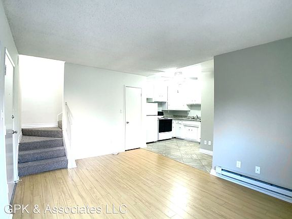 5th image of 1833 Corinth Ave APT 2