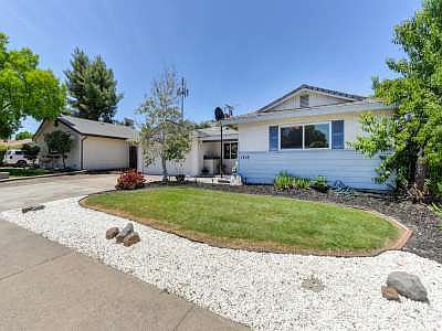 3rd image of 1216 Sheffield Way