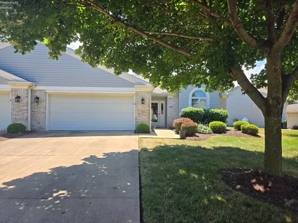 2007 Lakefield Dr, Huron, OH 44839