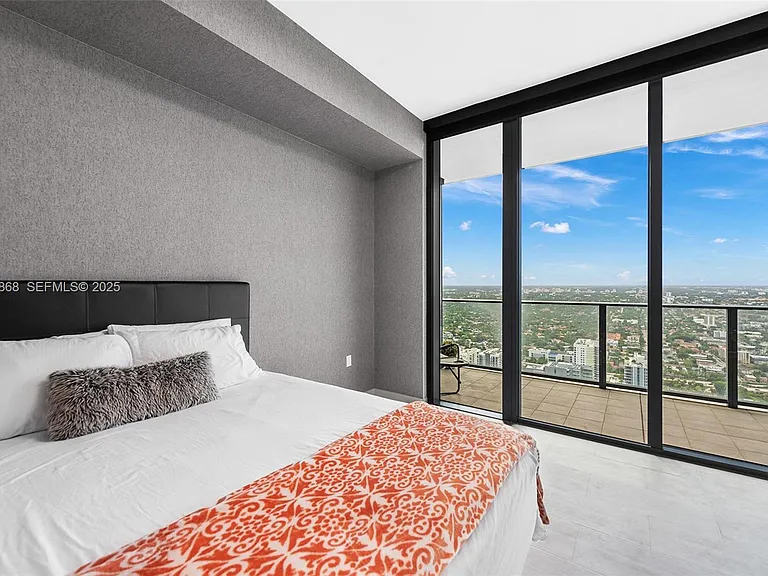 1000 Brickell Plz #Penthouse 5307 — Photo 34