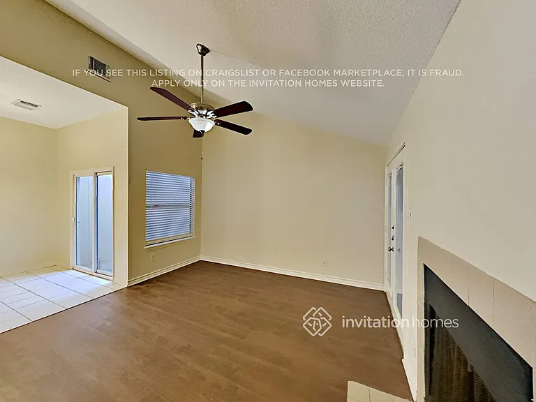 6419 Horsepen Bayou Dr — Photo 4