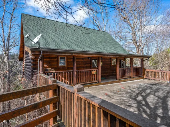 1924 Cougar Crossing Way, Sevierville, TN 37876