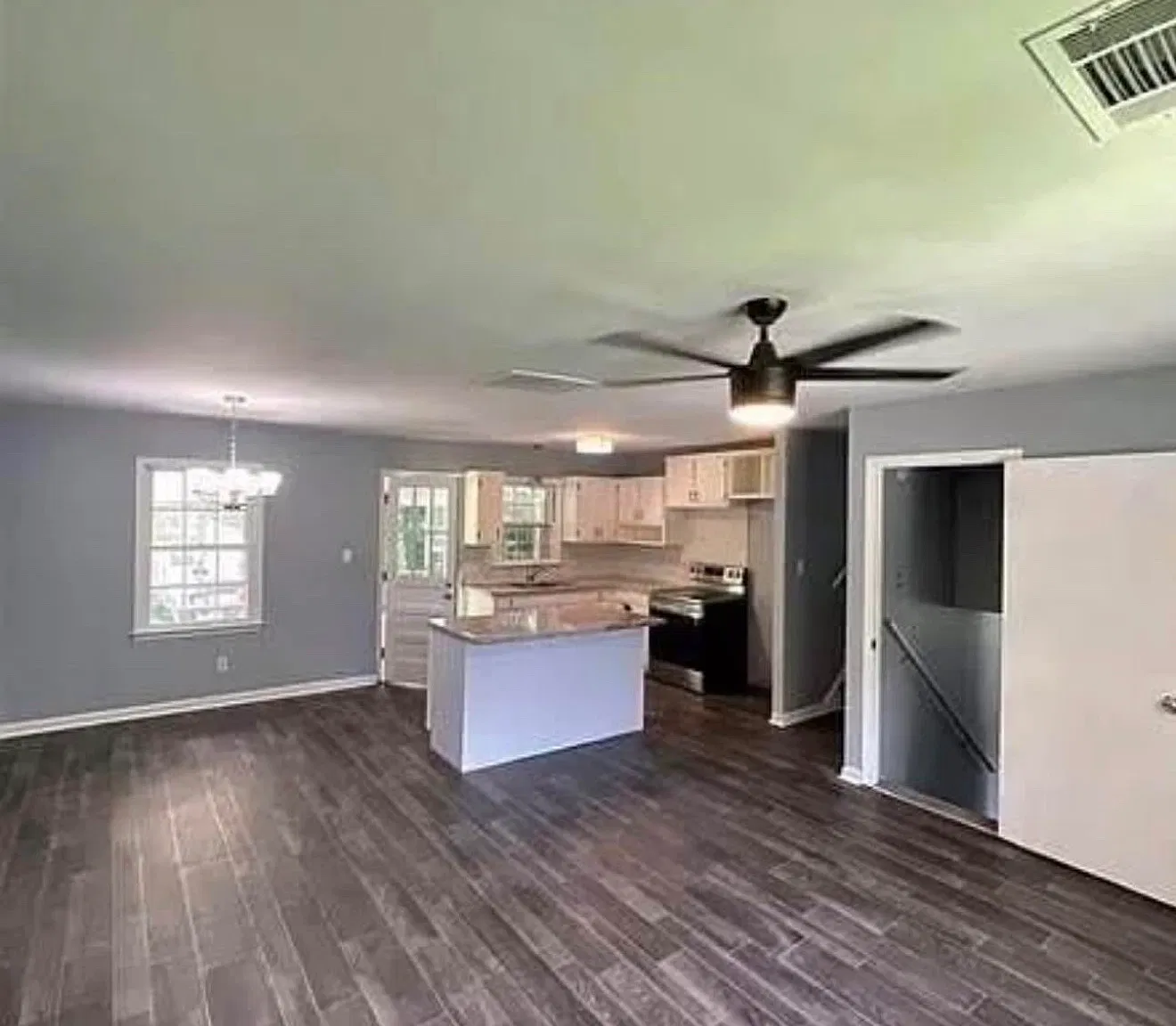 4 bed, 1600 sqft, $2,000 — Photo 3
