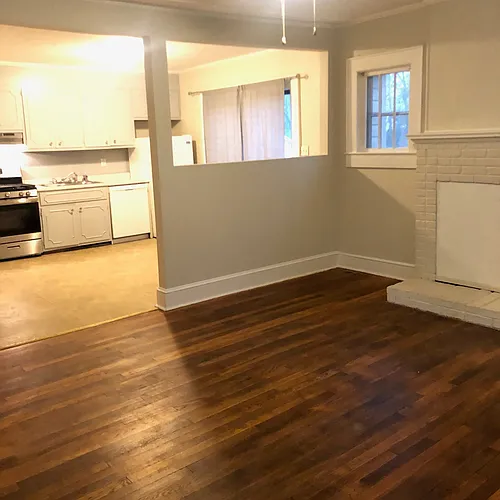 81 18th Ave NW #1 Photo 1