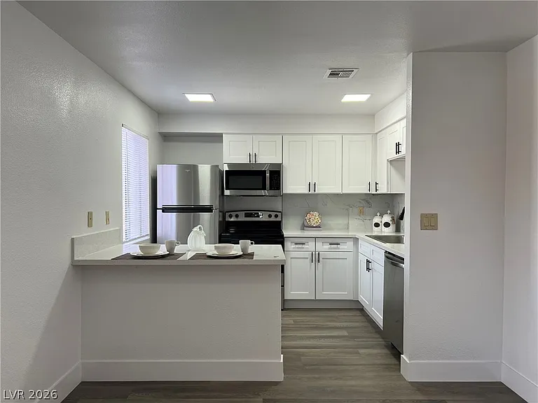 5080 Indian River Dr #360 — Photo 1