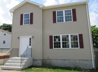 708 N Main St, Fall River, MA 02720