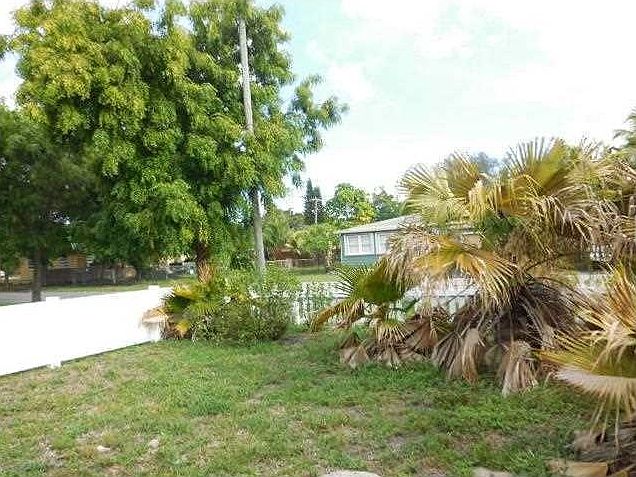 2nd image of 43 SW 15th St