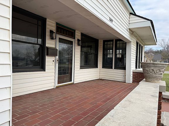 5th image of 1619 Leahy Ave