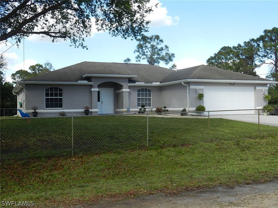 1st image of 1025 Iris St