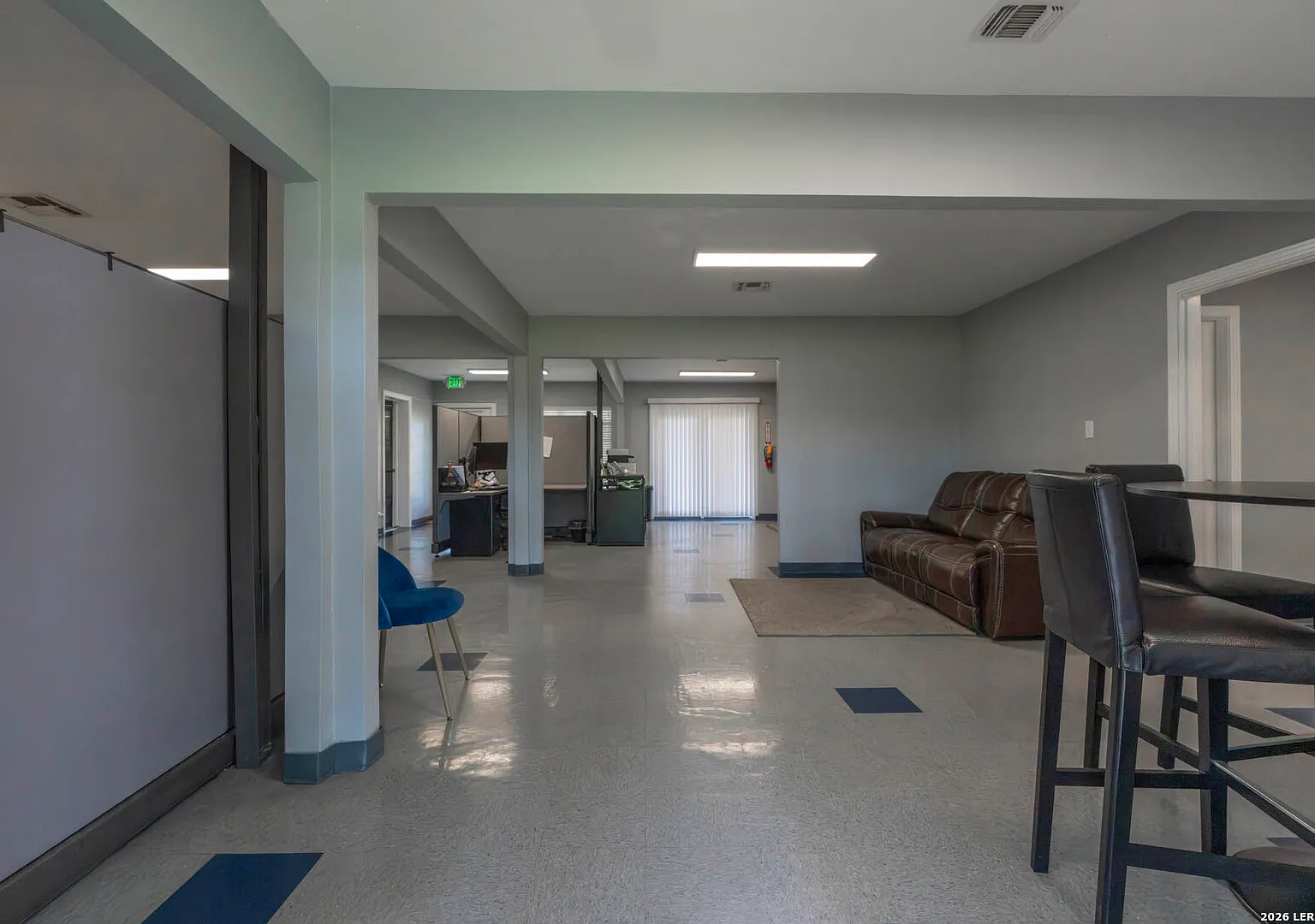 3 bed, 1937 sqft, $4,000 — Photo 1