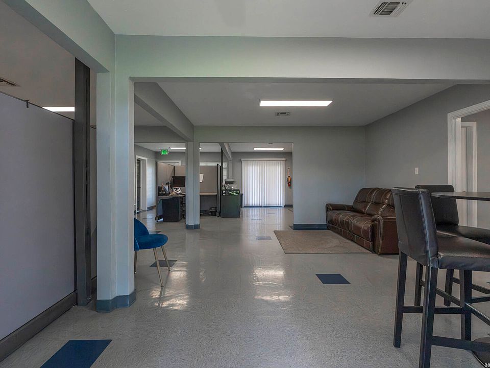 1st image of 310 Pfeil Rd
