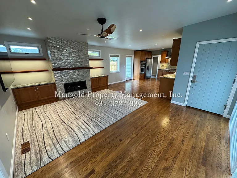 926 Ruth Ct — Photo 5