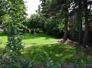 4411 55th St, Red Deer, AB T4N2H7