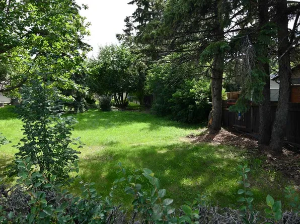 4411 55th St, Red Deer, AB T4N 2H7