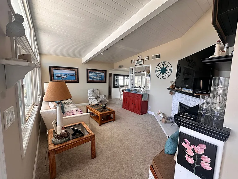 25235 La Cresta Dr — Photo 5