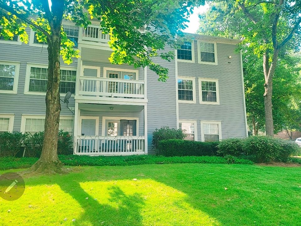 1st image of 1367 Keys Crossing Dr NE