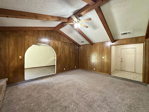 5th image of 2408 Lake Rd