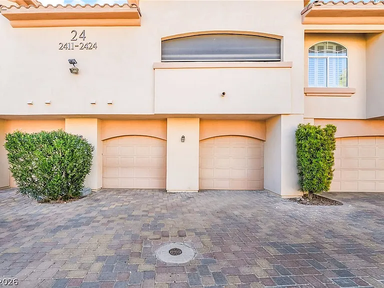 2050 W Warm Springs Rd #2411 — Photo 3