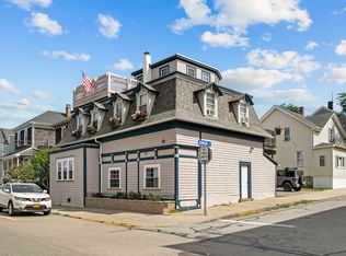 6 Hammond St #4, Newport, RI 02840