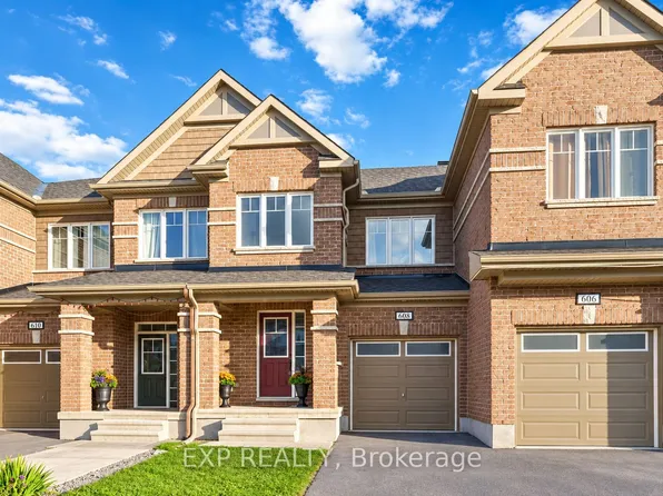 608 Parade Dr, Ottawa, ON K2S 0Y5