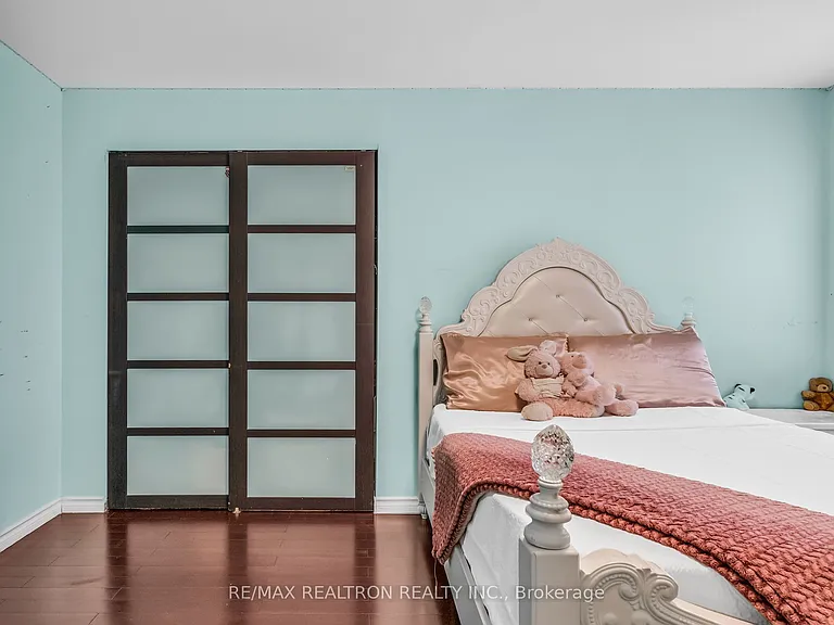 89 Beaconsfield Ave — Photo 26