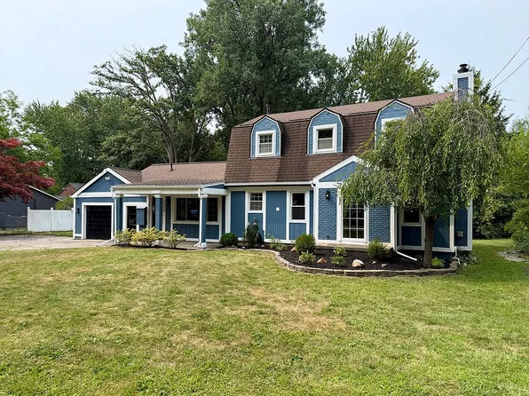 1150 Bangor Rd, Waterford, MI 48328